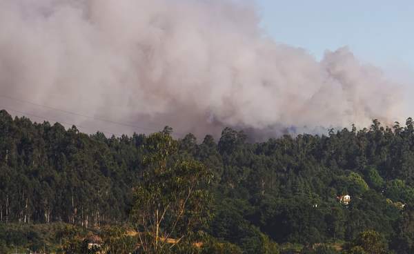 Incendio_forestal_en_Teo_-_09